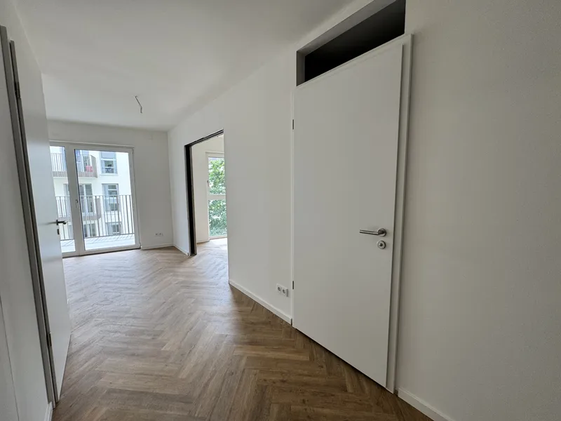 Willkommen in Schöneweide! Moderne 2 Zimmer mit Terrasse! — photo 1